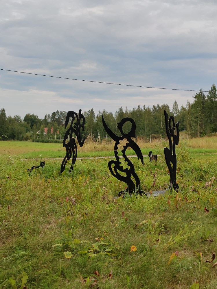 Luontopolku, Nastolan kesänäyttely 2021 in collaboration with Jutta Hämäläinen